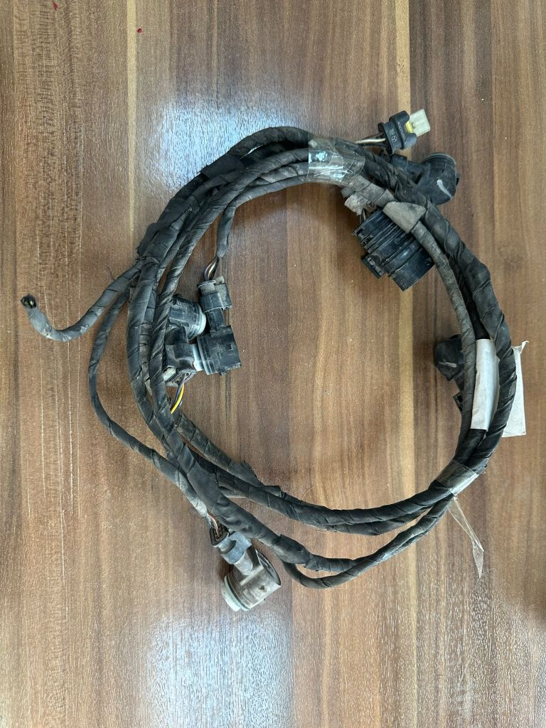 Mercedes C Serisi W117 W16 W205 W212 W213 W222 W238 W292 W447    Park Sensör Tesisatı
