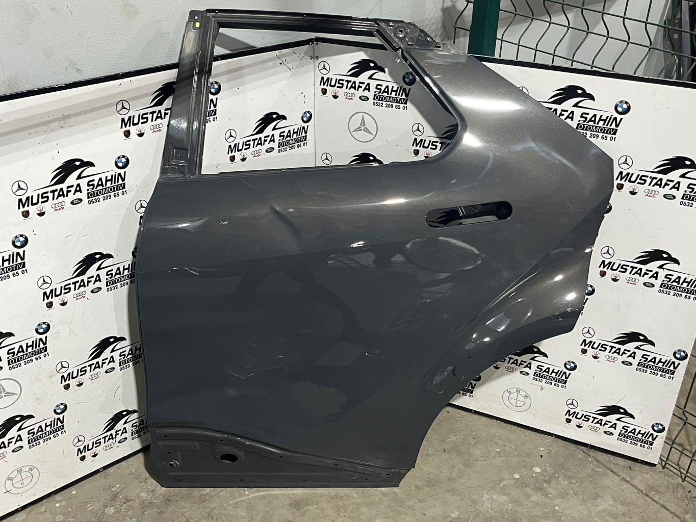 2019 - 2024 Toyota C-HR  Sol Arka Kapı