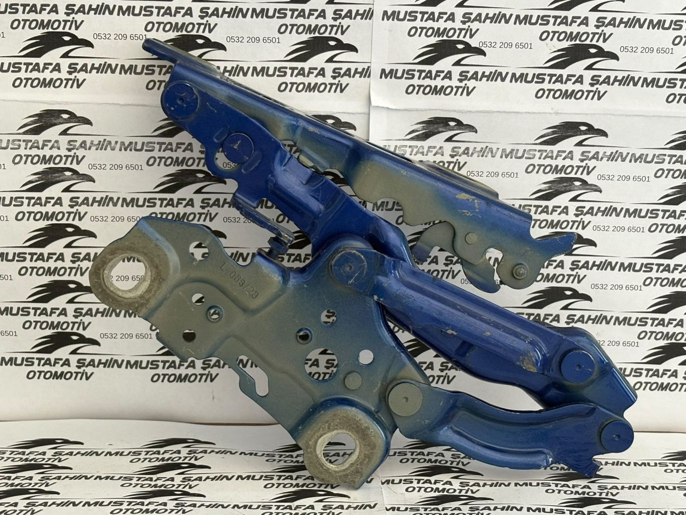 BMW 3 Serisi G20 G21 G26  Motor Kaput Menteşesi 7450589