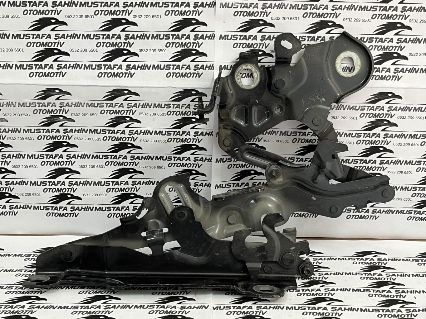 BMW 1 Serisi F40 F44 Sol Ön Motor Kaput Menteşesi 7450923