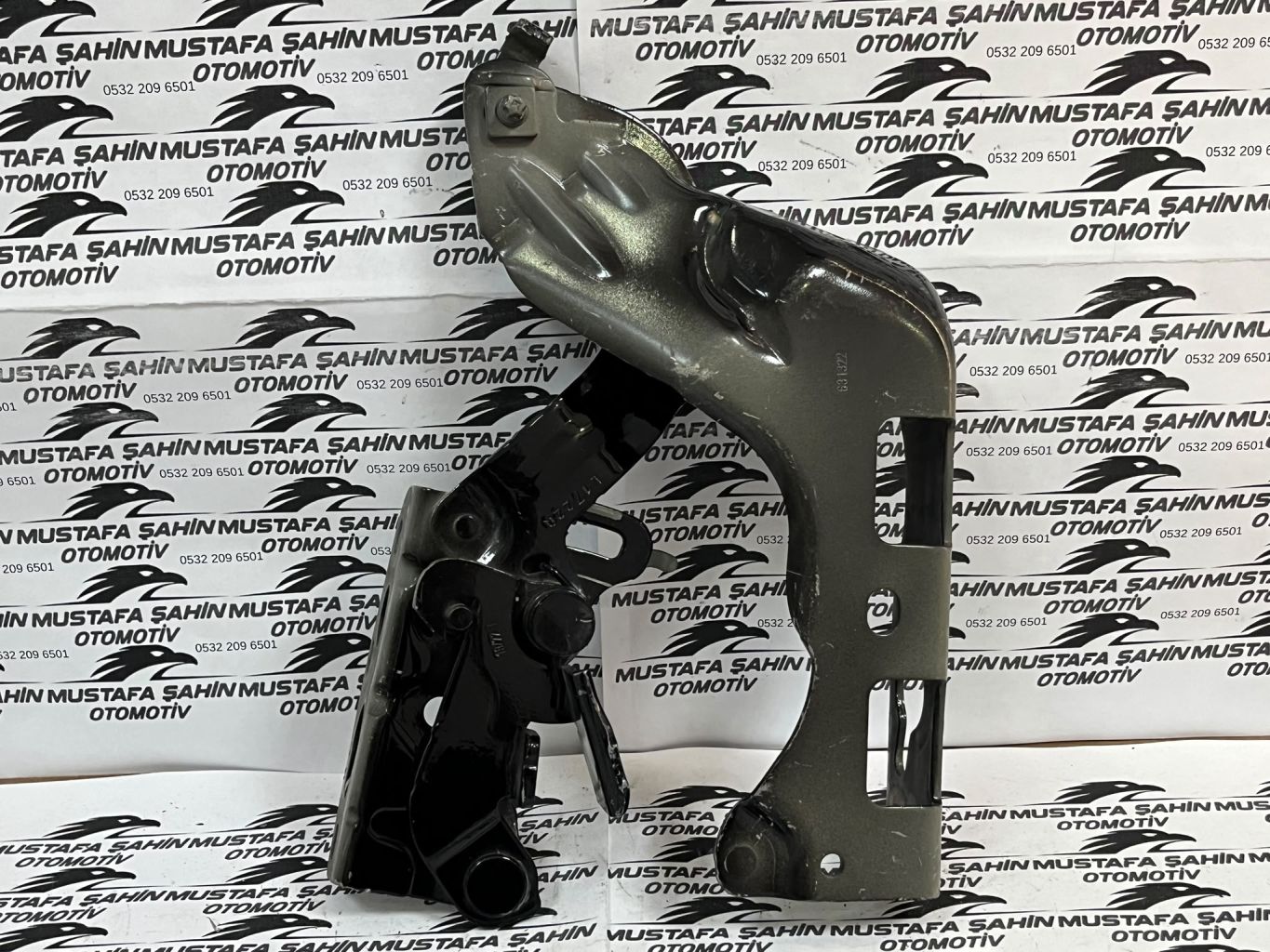Mercedes E Serisi A213 W213 Sol Ön Motor Kaput Menteşesi A2138800128