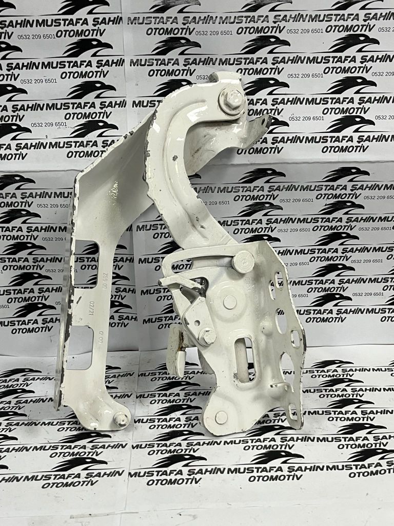 Mercedes C Serisi A205 W205 Sol Ön Motor Kaput Menteşesi A2058800828