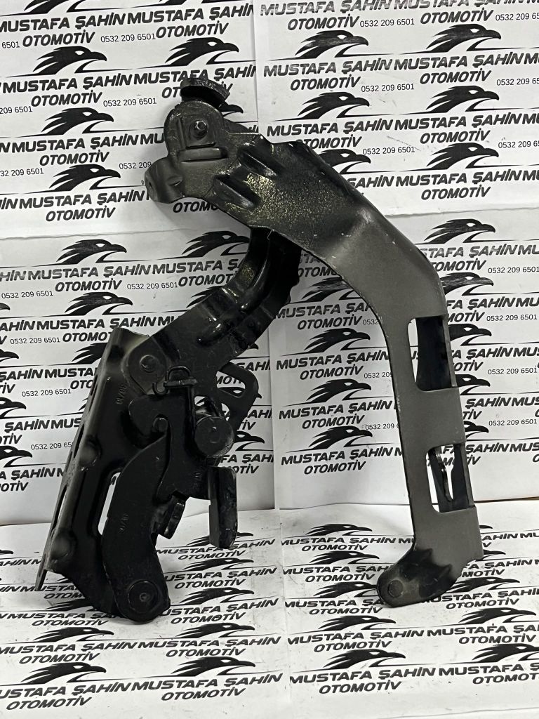 Mercedes C Serisi A205 W205 Sol Ön Motor Kaput Menteşesi A2058800828