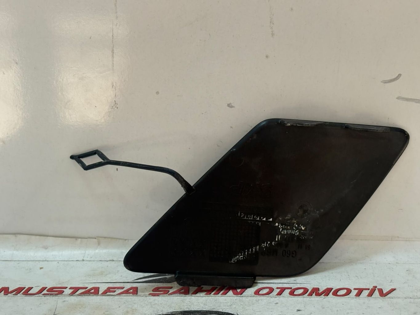 BMW 5 Serisi G60 G61 M  Çeki Kapağı 8085215