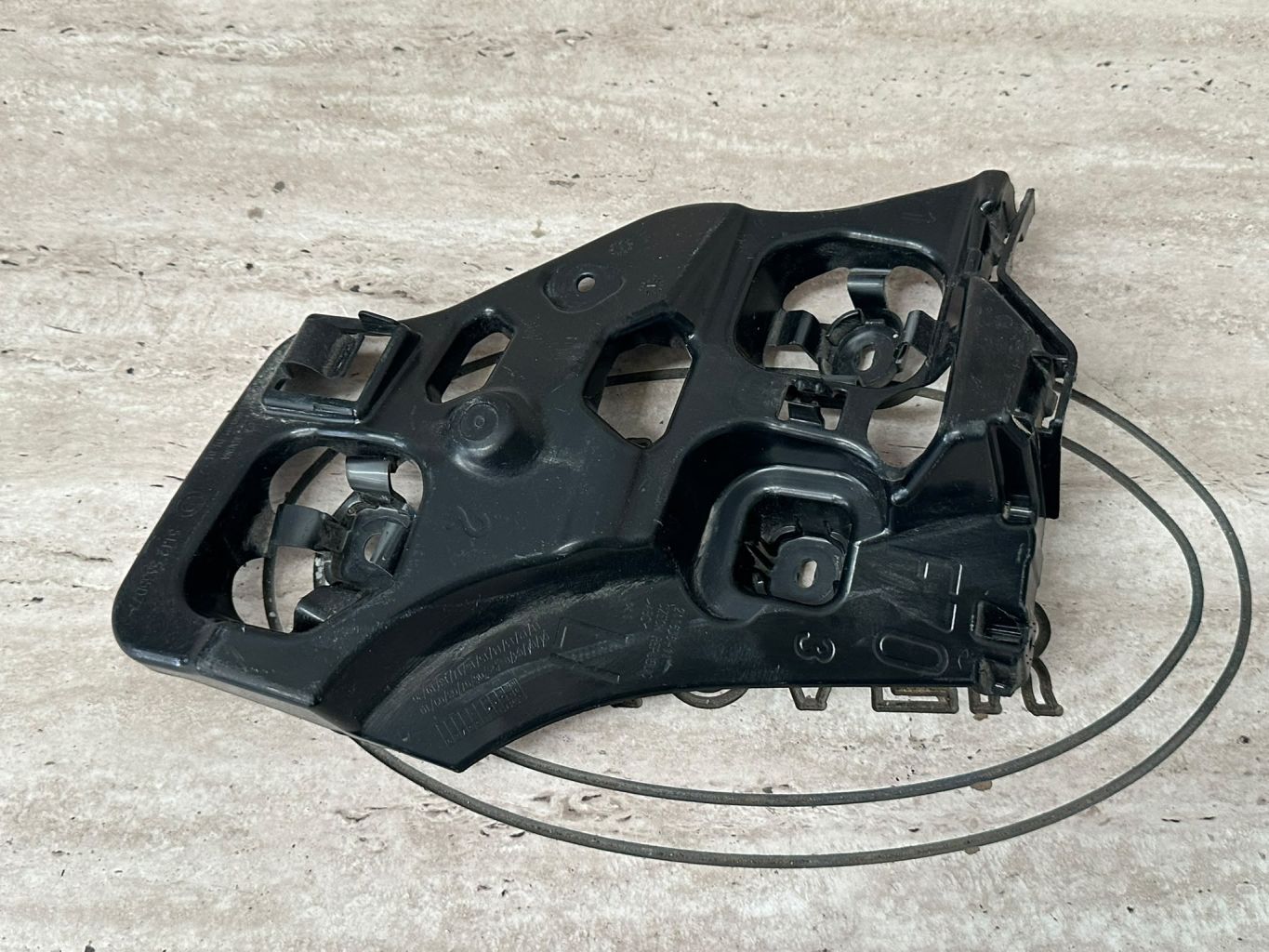 2024 BMW 1 Serisi F70  Tampon Braketi 5A35D77
