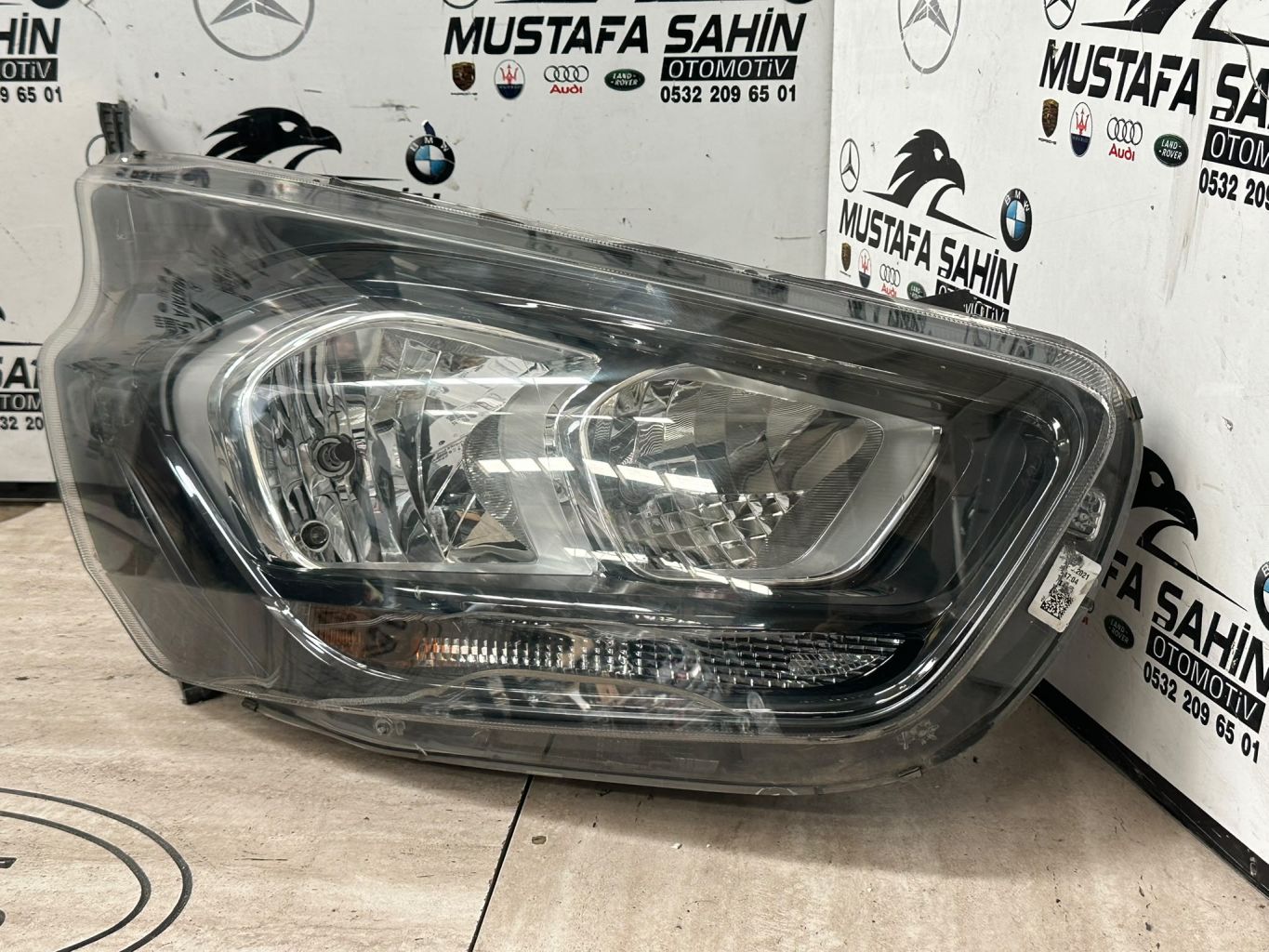 2018 - 2023 Ford Transit Custom  Sağ Ön Far