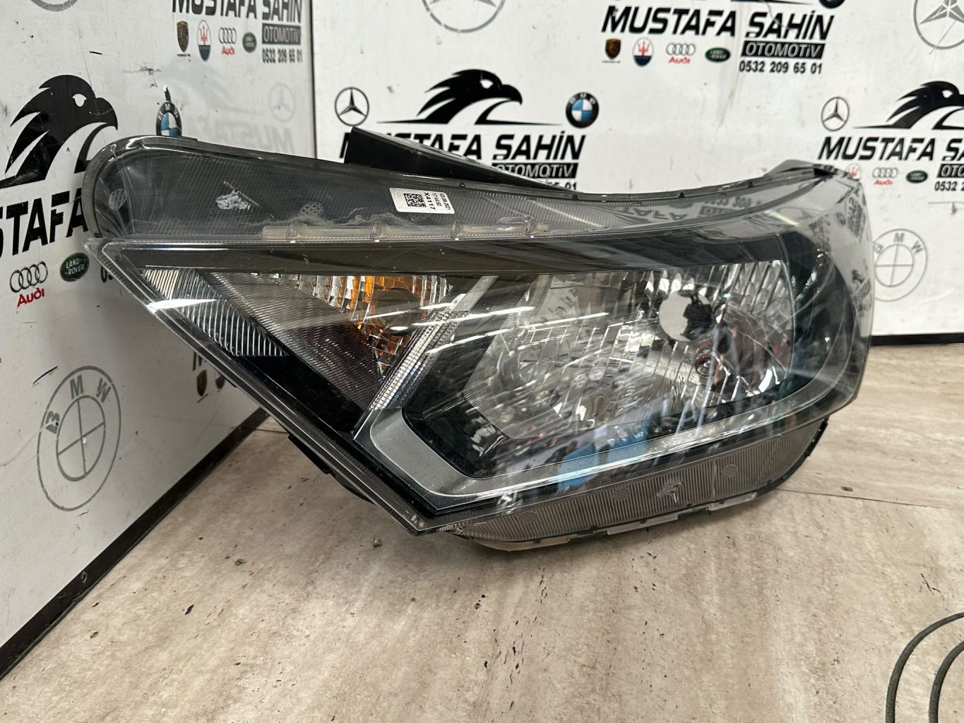 2021 - 2024 Hyundai i20  Sol Ön Far 92101-Q0000