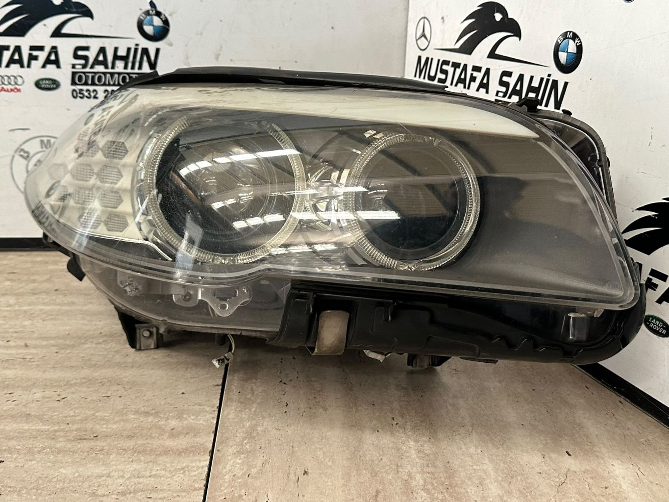 BMW 5 Serisi F10 XENON Sağ Ön Far 7203246